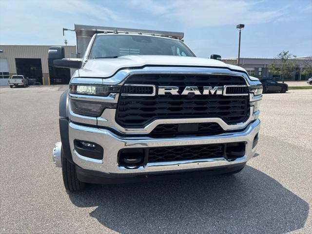 2026 RAM 5500 Chassis RAM 5500 TRADESMAN CHASSIS REGULAR CAB 4X4 84 CA