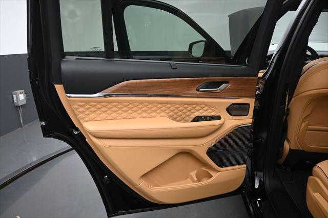 2026 Jeep Grand Cherokee Summit 4x4