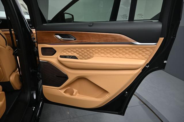 2026 Jeep Grand Cherokee Summit 4x4