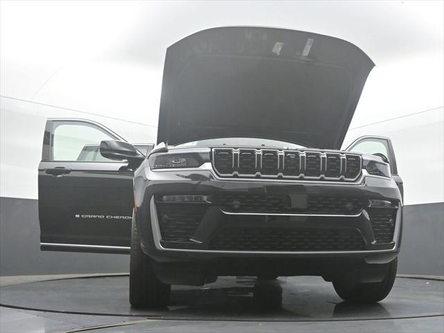 2026 Jeep Grand Cherokee Summit 4x4