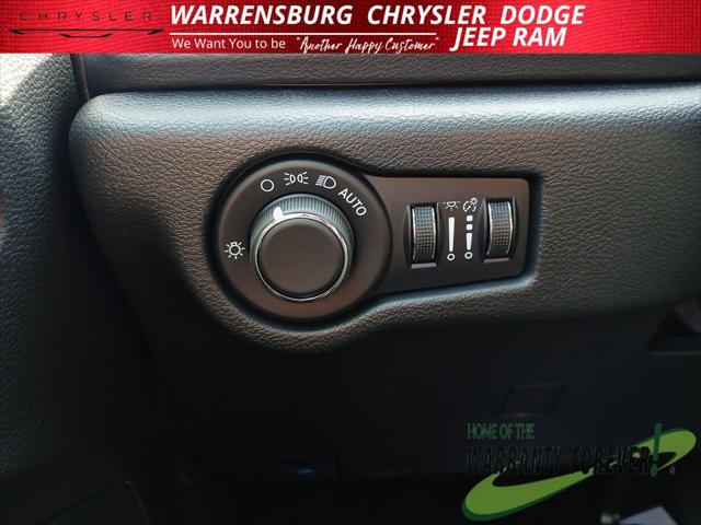 2026 Chrysler Voyager LX
