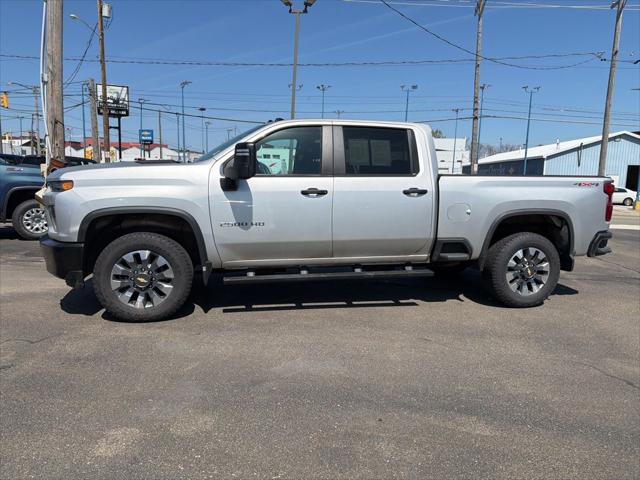 2023 Chevrolet Silverado 2500HD 4WD Crew Cab Standard Bed Custom