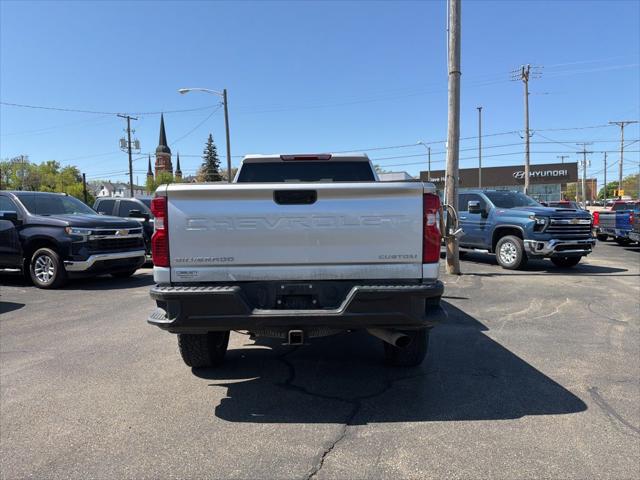 2023 Chevrolet Silverado 2500HD 4WD Crew Cab Standard Bed Custom