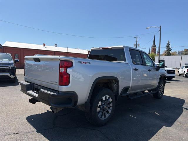 2023 Chevrolet Silverado 2500HD 4WD Crew Cab Standard Bed Custom