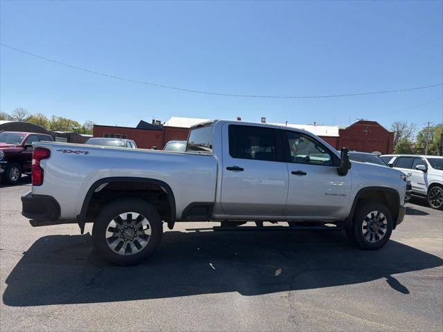 2023 Chevrolet Silverado 2500HD 4WD Crew Cab Standard Bed Custom