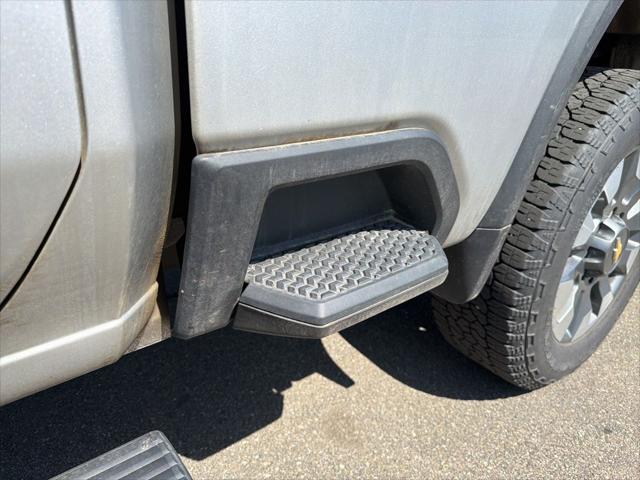 2023 Chevrolet Silverado 2500HD 4WD Crew Cab Standard Bed Custom