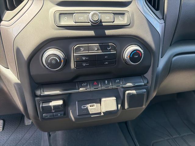 2023 Chevrolet Silverado 2500HD 4WD Crew Cab Standard Bed Custom