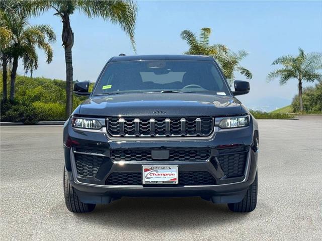 2026 Jeep Grand Cherokee L GRAND CHEROKEE L LAREDO ALTITUDE 4X2