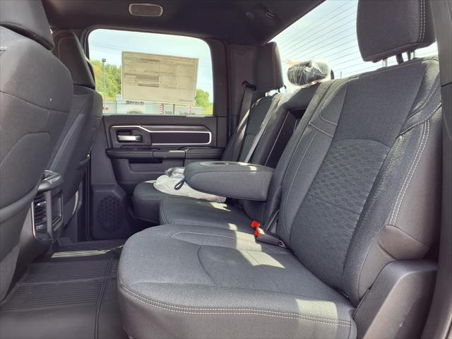 2026 Ram 3500 Big Horn Crew Cab 4x4 8' Box