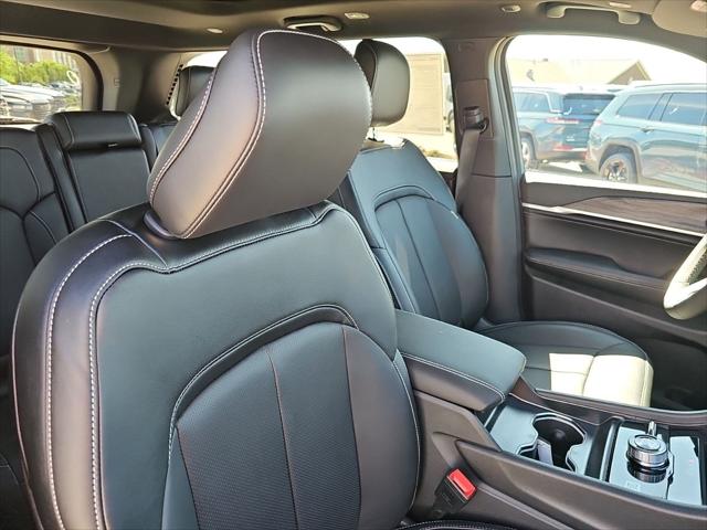 2026 Jeep Grand Cherokee Limited Reserve