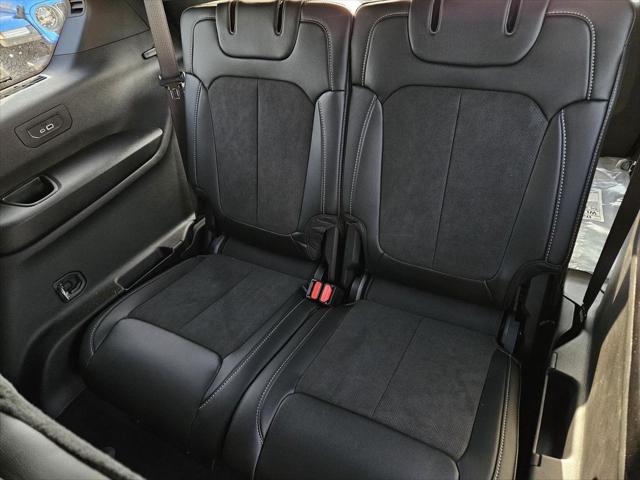 2026 Jeep Grand Cherokee Altitude 4x2