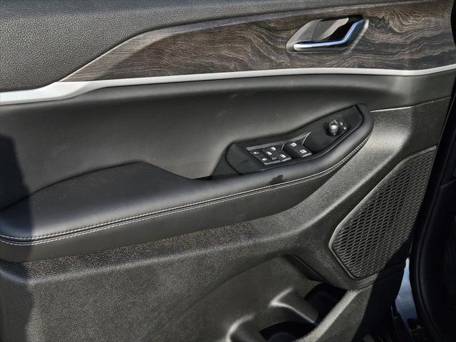 2026 Jeep Grand Cherokee Altitude 4x2