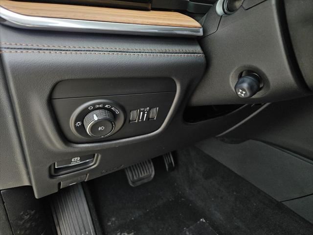 2026 Jeep Grand Cherokee Summit 4x4