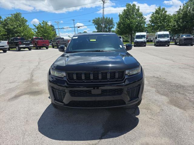 2026 Jeep Grand Cherokee L GRAND CHEROKEE L LAREDO ALTITUDE 4X4