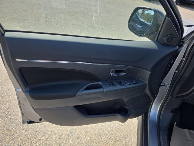 2026 Mitsubishi Outlander Sport 2.0 LE