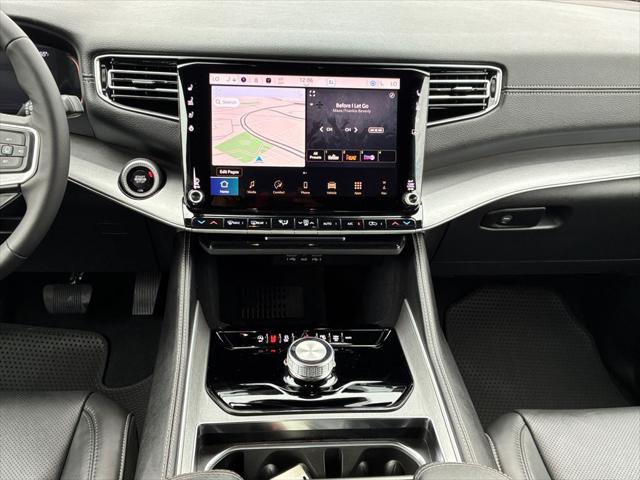 2026 Jeep Grand Wagoneer 4x2