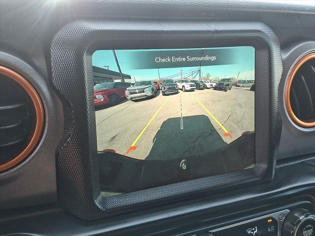 2022 Jeep Gladiator Sport