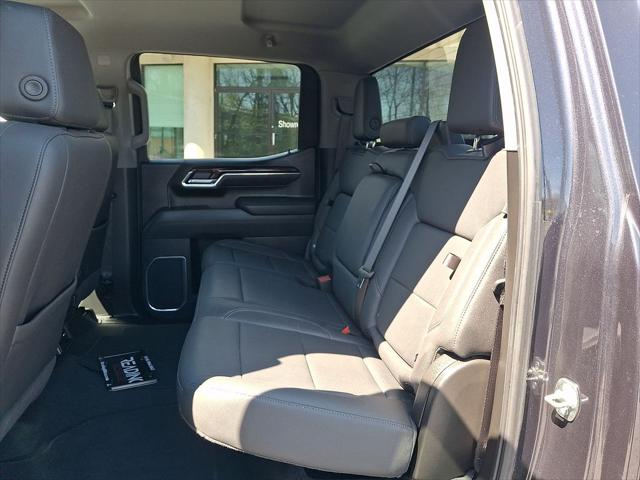 2025 GMC Sierra 1500 4WD Crew Cab Short Box SLT