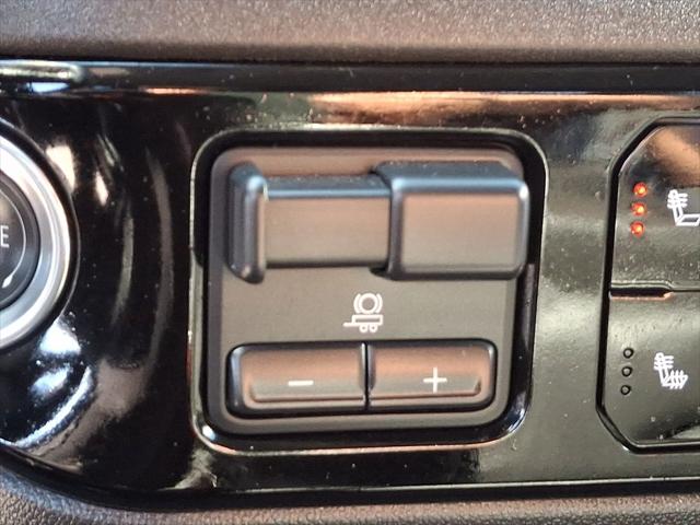 2025 GMC Sierra 1500 4WD Crew Cab Short Box SLT