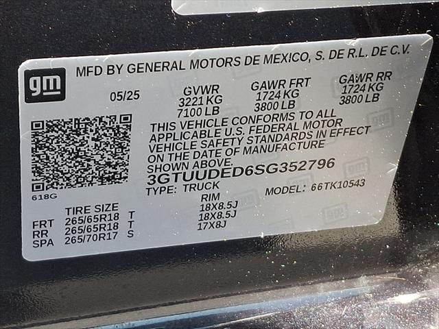 2025 GMC Sierra 1500 4WD Crew Cab Short Box SLT