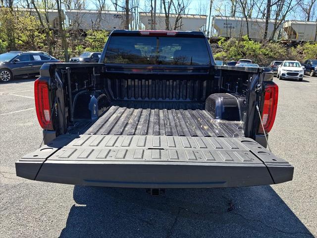 2025 GMC Sierra 1500 4WD Crew Cab Short Box SLT