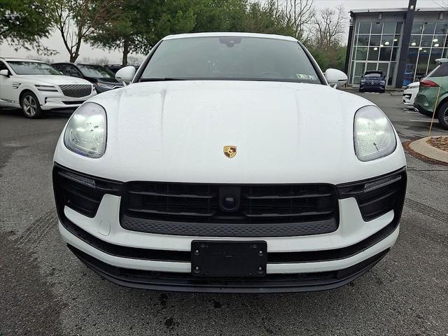 2024 Porsche Macan Unknown