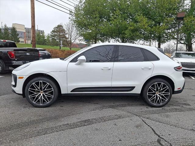 2024 Porsche Macan Unknown