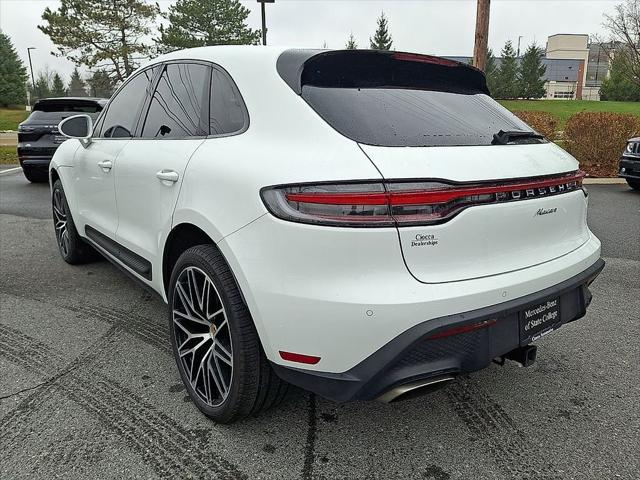 2024 Porsche Macan Unknown