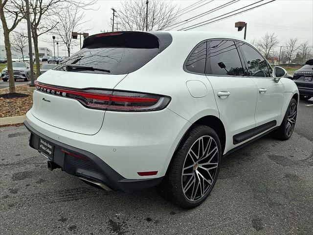 2024 Porsche Macan Unknown
