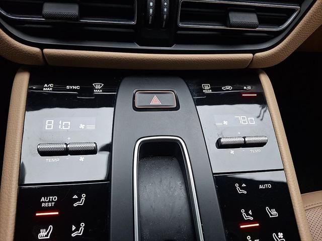 2024 Porsche Macan Unknown