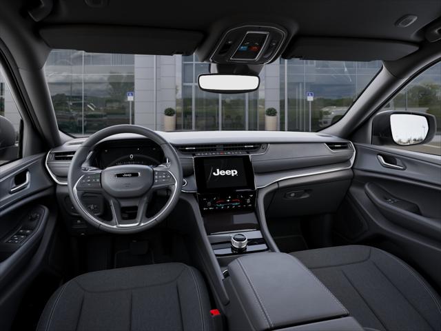 2026 Jeep Grand Cherokee Altitude 4x2