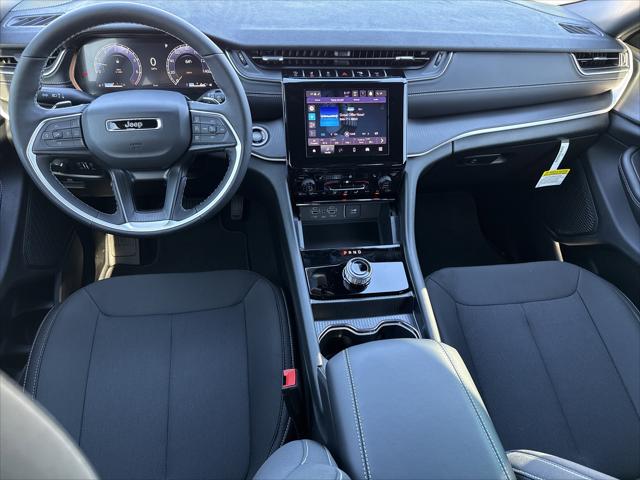 2026 Jeep Grand Cherokee Altitude 4x2