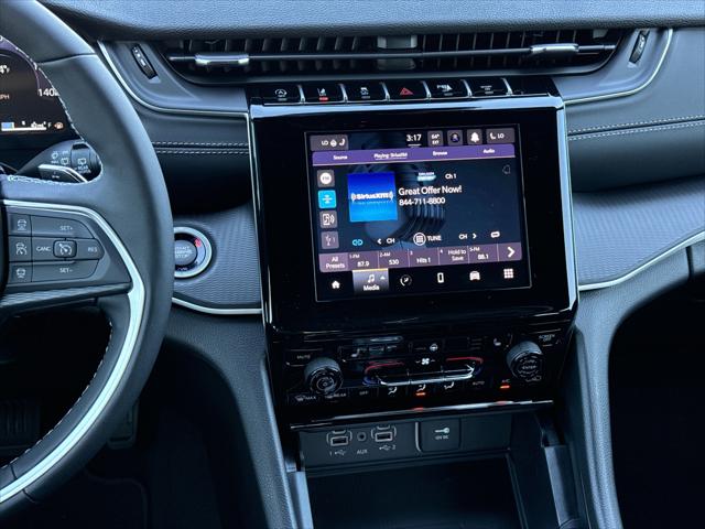 2026 Jeep Grand Cherokee Altitude 4x2