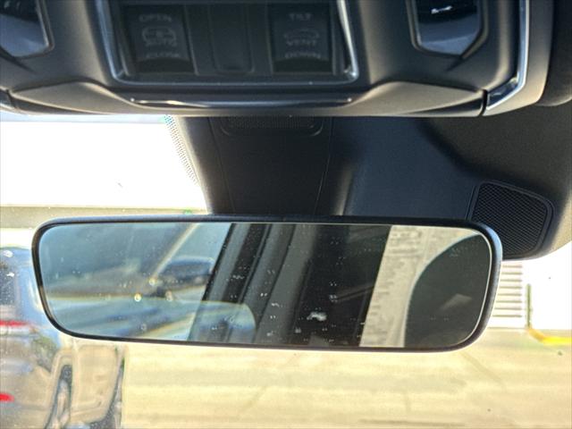 2026 Jeep Grand Cherokee Altitude 4x2