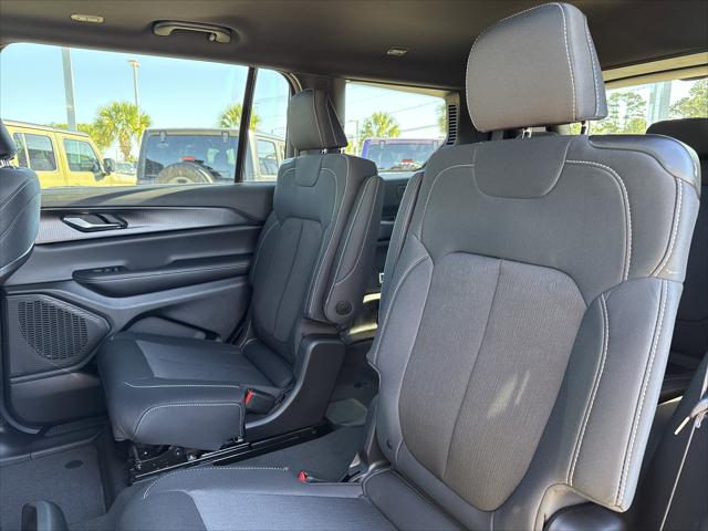 2026 Jeep Grand Cherokee Altitude 4x2