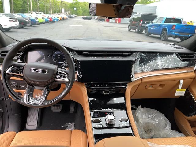 2026 Jeep Grand Cherokee Summit 4x4