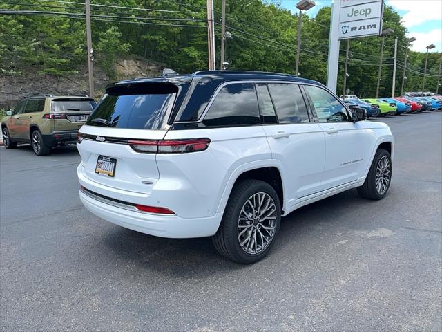 2026 Jeep Grand Cherokee Summit 4x4