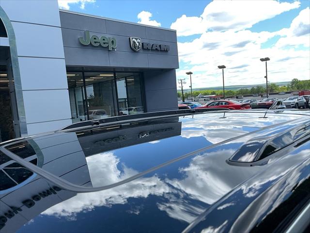 2026 Jeep Grand Cherokee Summit 4x4