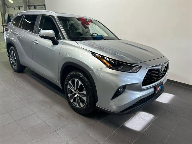 2024 Toyota Highlander XLE 2024 Toyota Highlander XLE