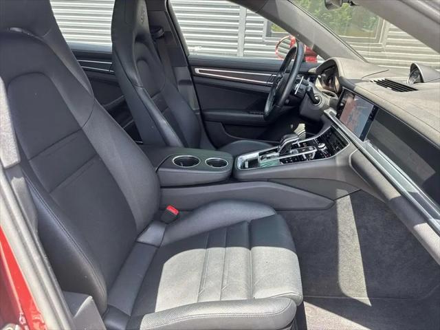 2023 Porsche Panamera Platinum Edition
