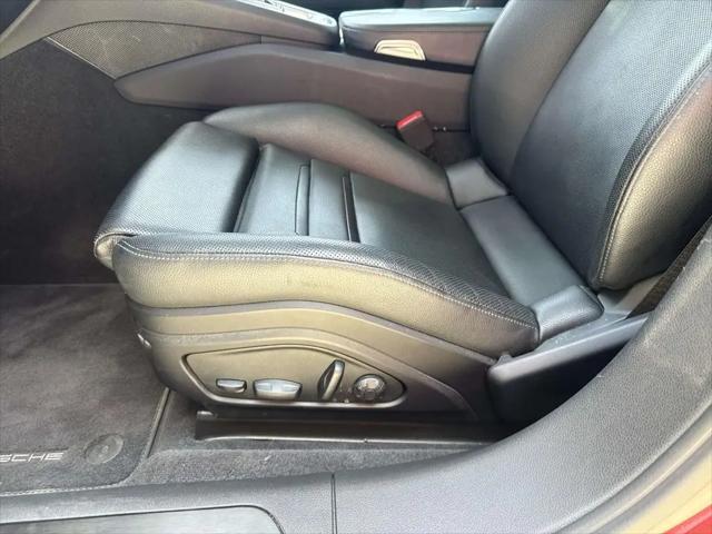 2023 Porsche Panamera Platinum Edition