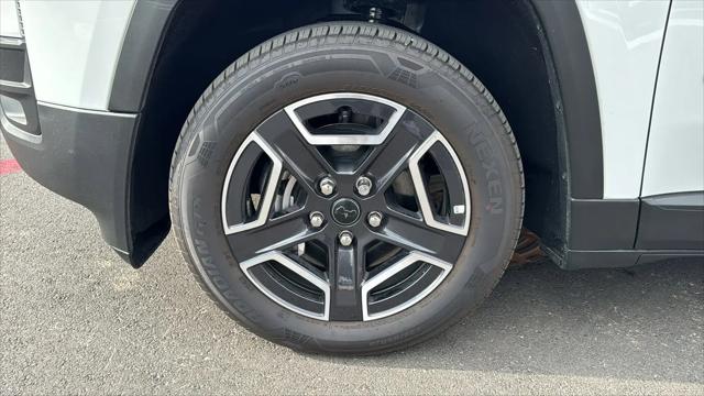 2026 Jeep Cherokee Laredo 4x4