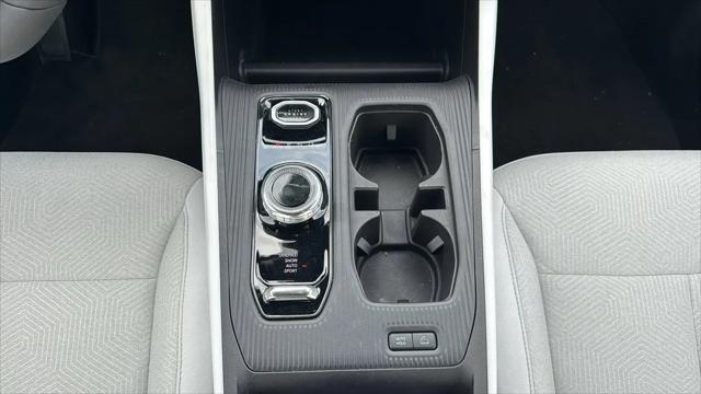 2026 Jeep Cherokee Laredo 4x4