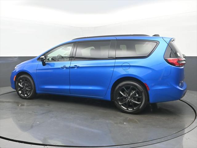 2026 Chrysler Pacifica Limited AWD