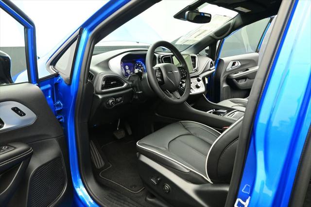 2026 Chrysler Pacifica Limited AWD