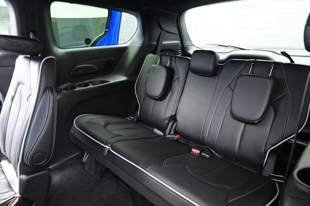 2026 Chrysler Pacifica Limited AWD