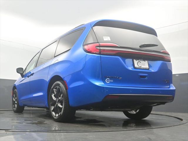2026 Chrysler Pacifica Limited AWD