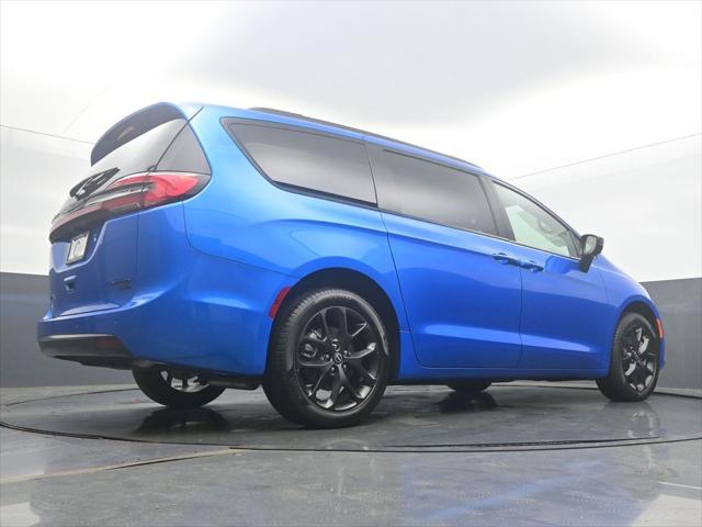2026 Chrysler Pacifica Limited AWD