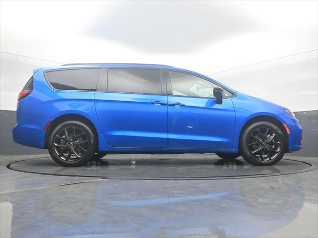 2026 Chrysler Pacifica Limited AWD