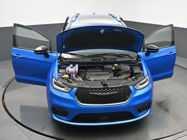 2026 Chrysler Pacifica Limited AWD